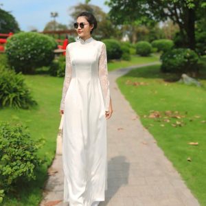 ao dai co tru tay ren kim tuyen 5