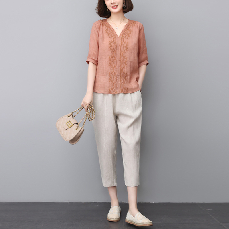 Một số lưu ý quan trọng giúp bạn chọn mua đầm trung niên chất lượng nhất