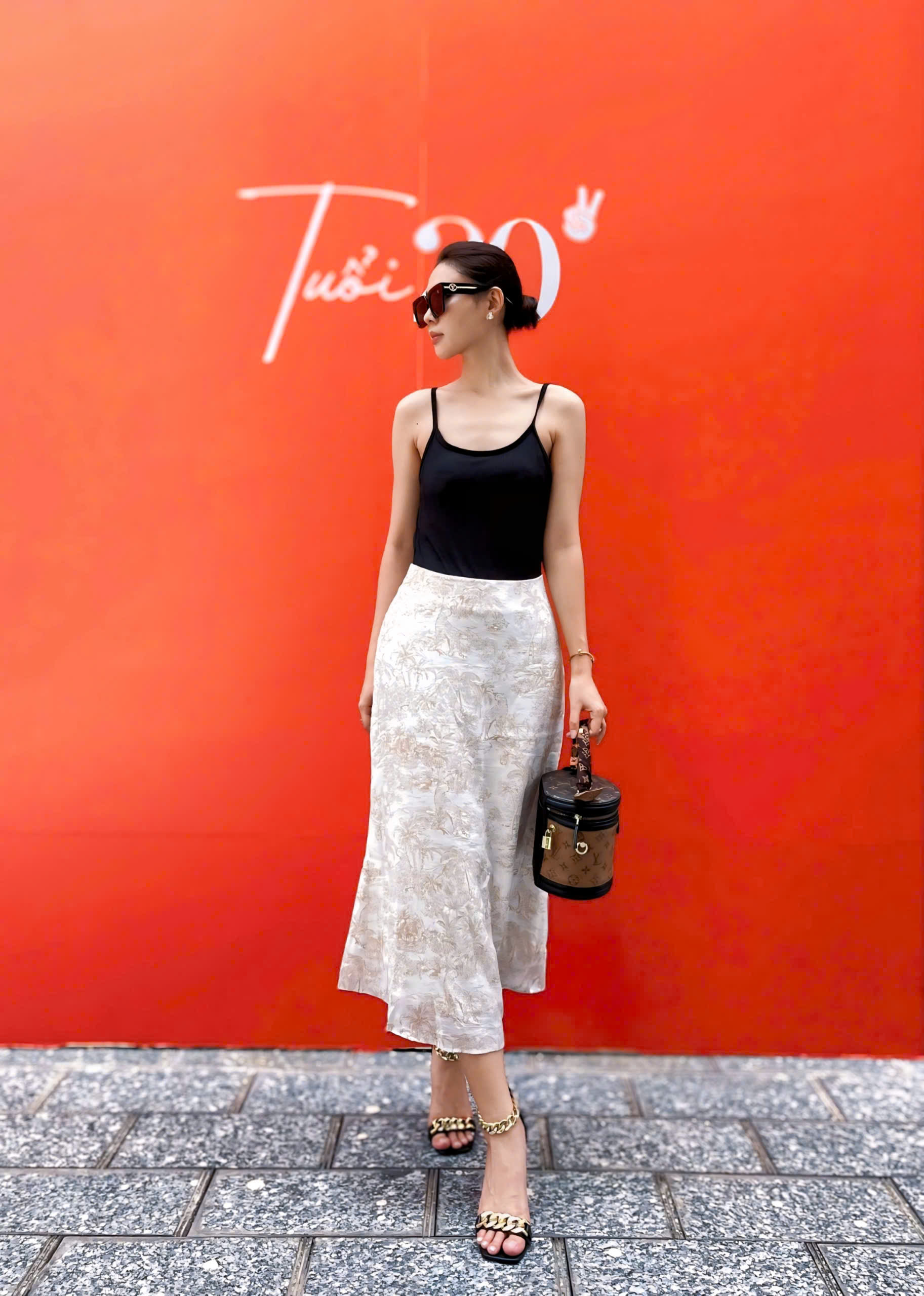 chan-vay-lua-hoa-xoe-dang-dai